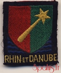 Insigne tissu Rhin et Danube attribué à titre personnel aux militaires qui ont appartenu à la 1° Armée Française antérieurement au 9 mai 1945, exemplaire du brigadier-chef Bouhant 