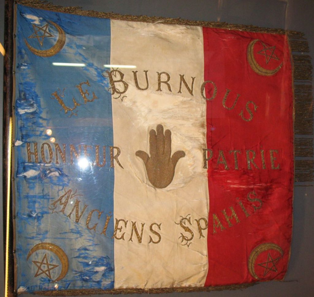 Drapeau Le Burnous